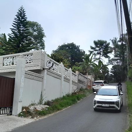 Villa Bravira Cisarua Eksteriør bilde