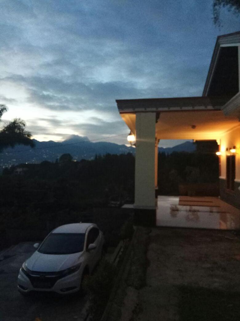 Villa Bravira Cisarua Eksteriør bilde